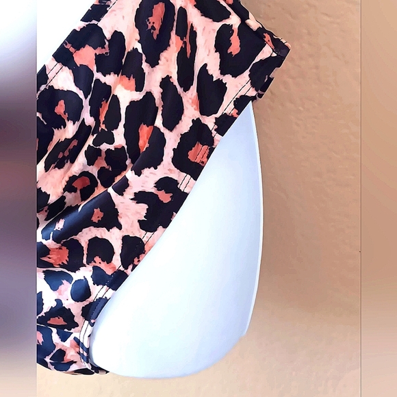 HOT! Cut-out One Piece Swimsuit 2XL Leopard Cheetah Plus Sexy Tropical Jungle - Picture 5 of 9